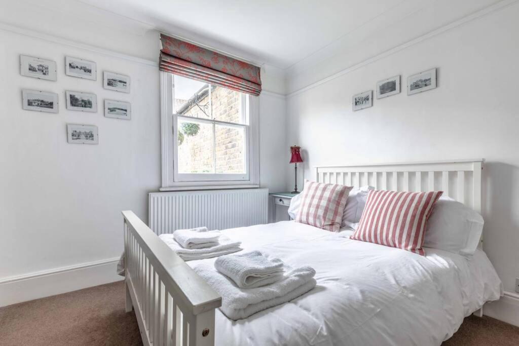Windsor Town Centre Victorian Townhouse Sleeps 6 Villa Dış mekan fotoğraf